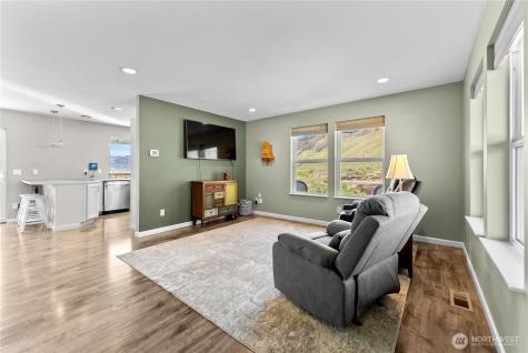 2081 Highway 153 Carlton WA 98814