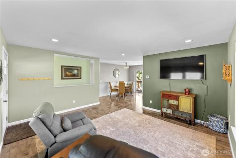 2081 Highway 153 Carlton WA 98814