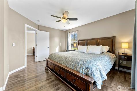 2081 Highway 153 Carlton WA 98814