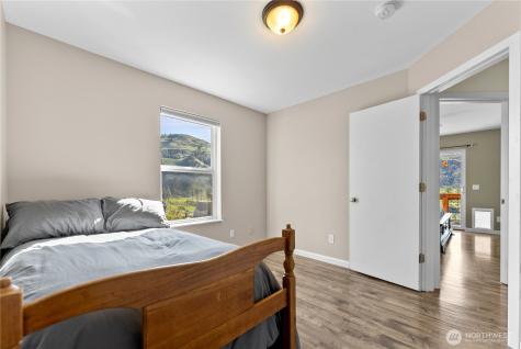 2081 Highway 153 Carlton WA 98814