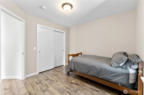 2081 Highway 153 Carlton WA 98814