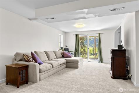 2081 Highway 153 Carlton WA 98814