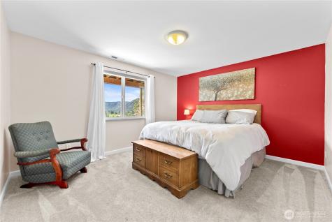 2081 Highway 153 Carlton WA 98814