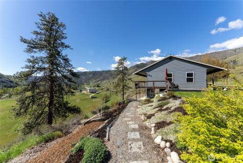 2081 Highway 153 Carlton WA 98814