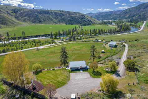 2081 Highway 153 Carlton WA 98814