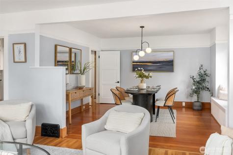 6044 25th Avenue NE Seattle WA 98115