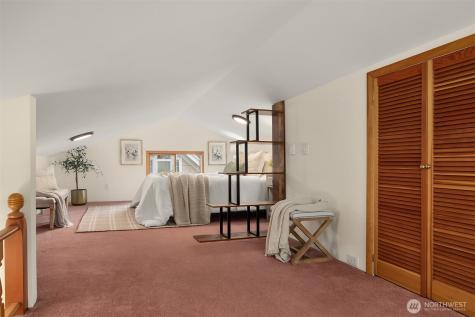 6044 25th Avenue NE Seattle WA 98115