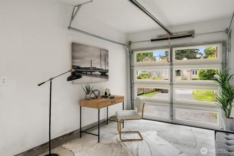 6044 25th Avenue NE Seattle WA 98115
