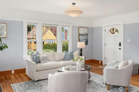 6044 25th Avenue NE Seattle WA 98115