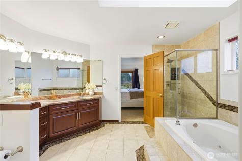 13945 SE 159th Place Renton WA 98058
