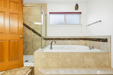 13945 SE 159th Place Renton WA 98058