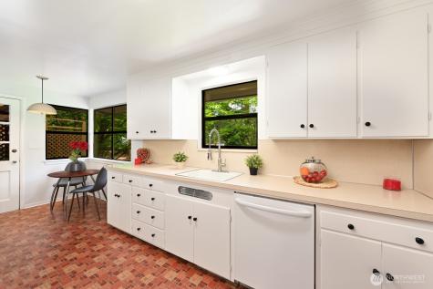 1529 NE 107th Street Seattle WA 98125