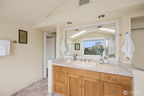 1833 3rd Street Kirkland WA 98033