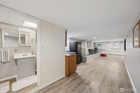 1833 3rd Street Kirkland WA 98033