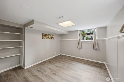 1833 3rd Street Kirkland WA 98033