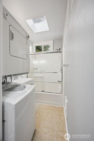 1833 3rd Street Kirkland WA 98033