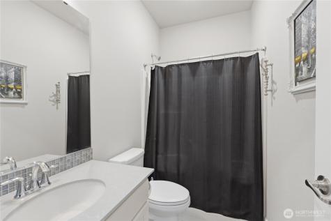 4991 Admiral Street Gig Harbor WA 98332