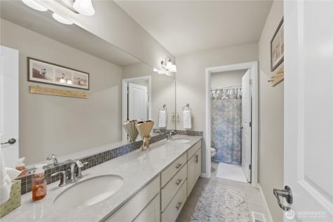 4991 Admiral Street Gig Harbor WA 98332