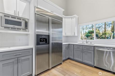 11785 Penny Place NE Bainbridge Island WA 98110