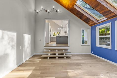 11785 Penny Place NE Bainbridge Island WA 98110