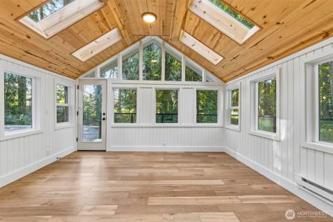 11785 Penny Place NE Bainbridge Island WA 98110