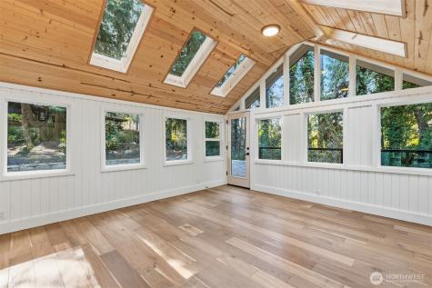 11785 Penny Place NE Bainbridge Island WA 98110
