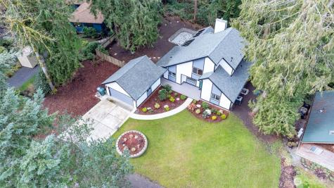 11785 Penny Place NE Bainbridge Island WA 98110
