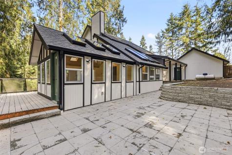 11785 Penny Place NE Bainbridge Island WA 98110