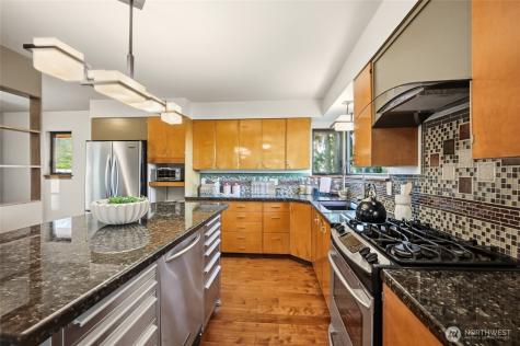 525 Kenosia Avenue S Kent WA 98030