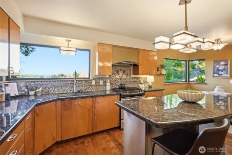 525 Kenosia Avenue S Kent WA 98030