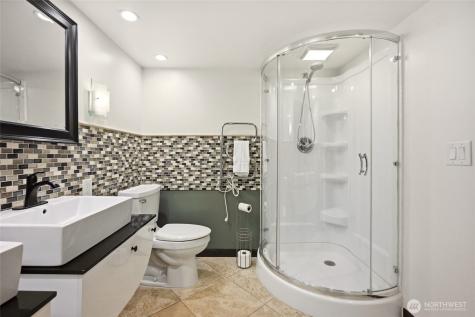 525 Kenosia Avenue S Kent WA 98030