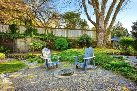 525 Kenosia Avenue S Kent WA 98030