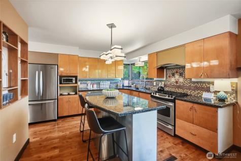 525 Kenosia Avenue S Kent WA 98030
