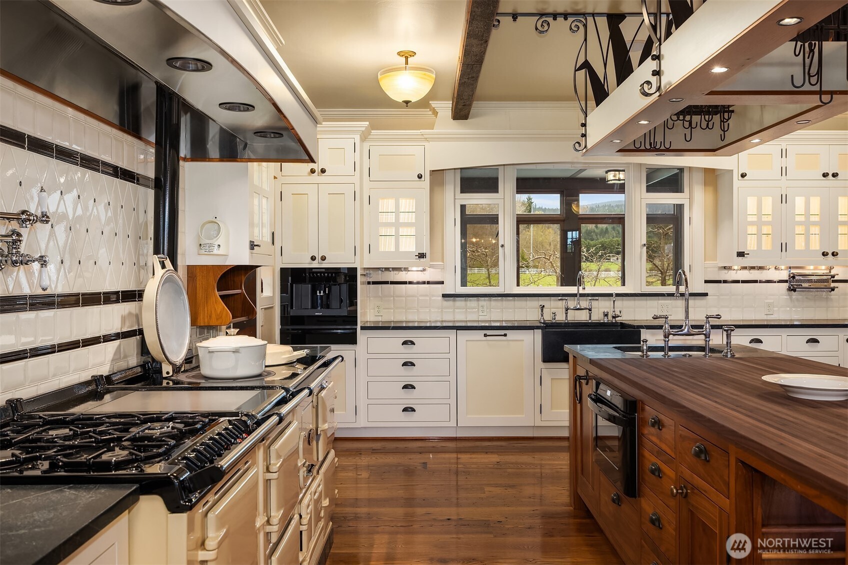 231 River Run Road Sequim WA 98382