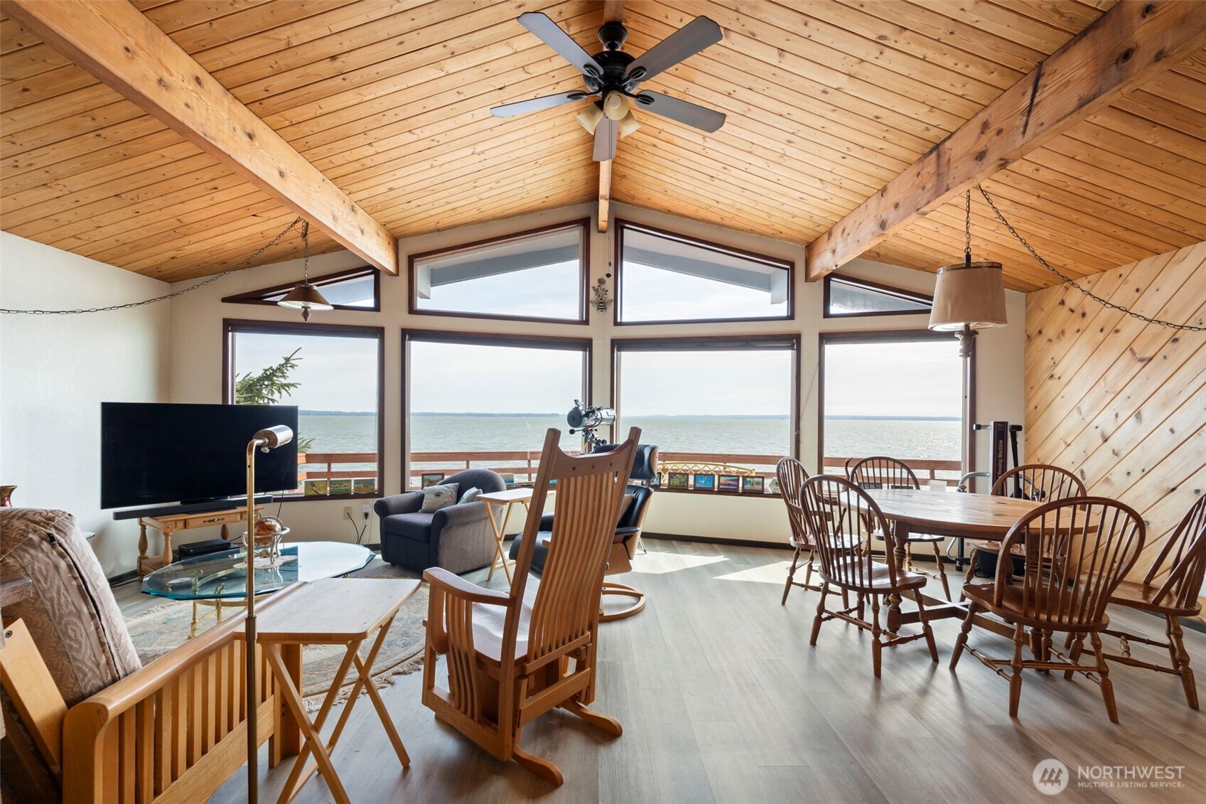 326 Harbor View Loop SE Ocean Shores WA 98569