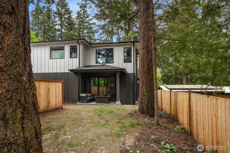 10827 104th Avenue NE Kirkland WA 98033
