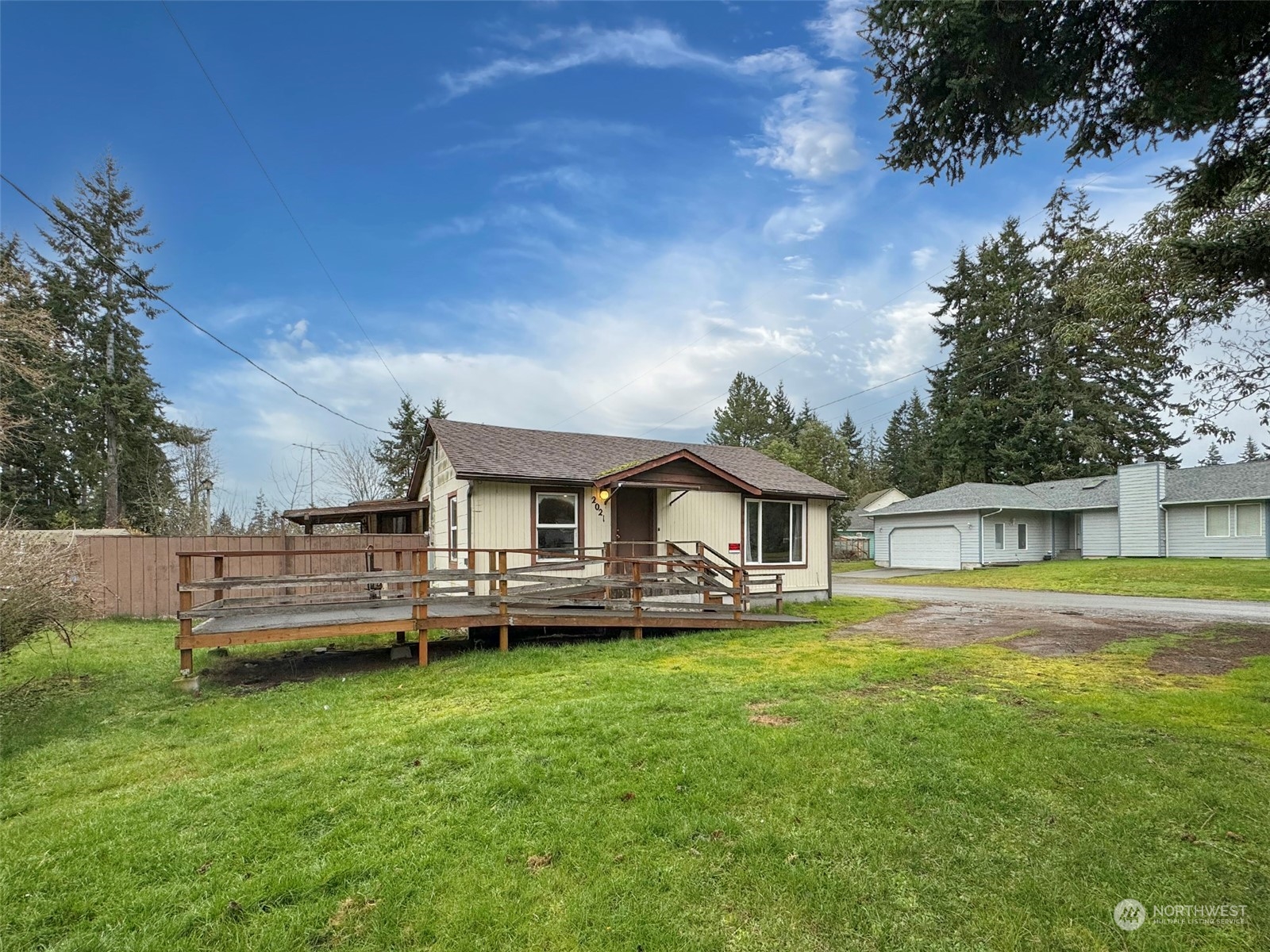 2021 W 10th Street Port Angeles WA 98363