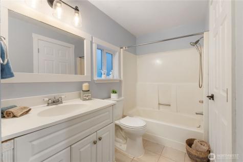 3697 SE Ardenwald Place Port Orchard WA 98366