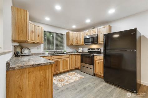 3697 SE Ardenwald Place Port Orchard WA 98366