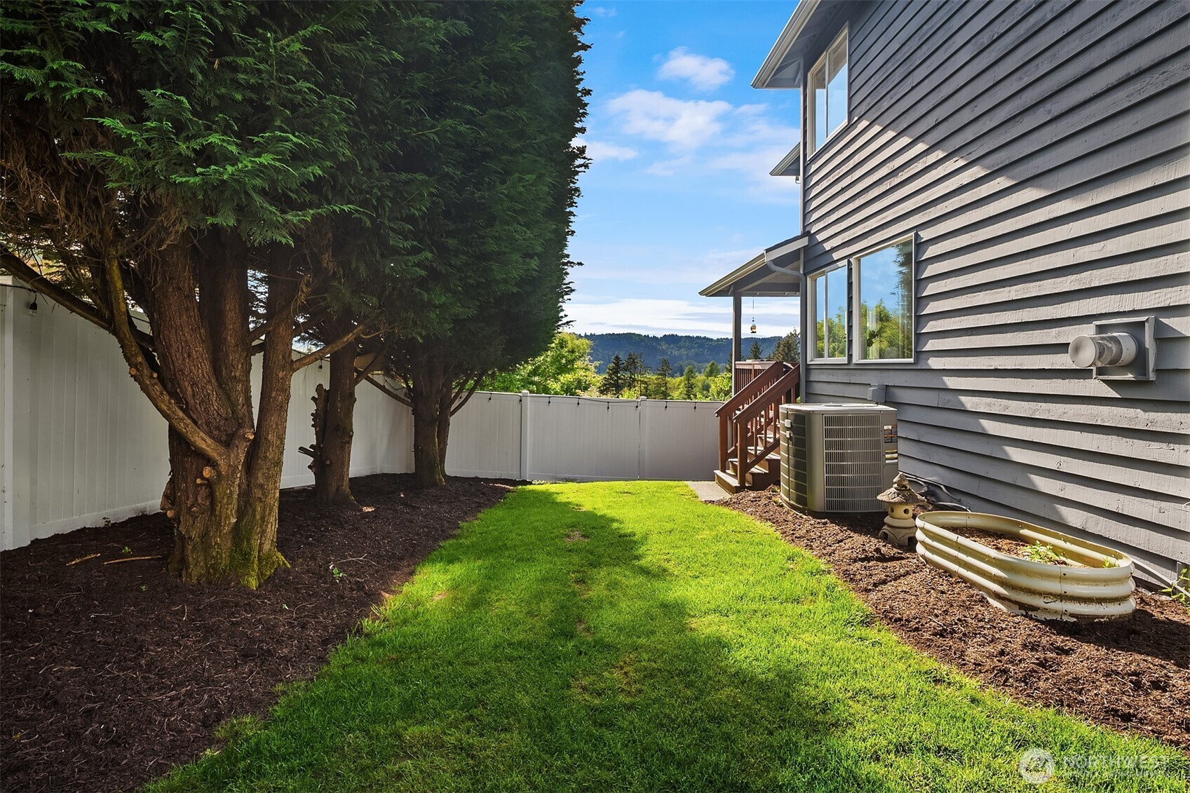 14823 1st Avenue NE Duvall WA 98019