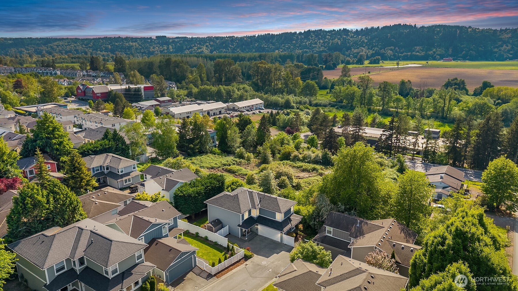 14823 1st Avenue NE Duvall WA 98019