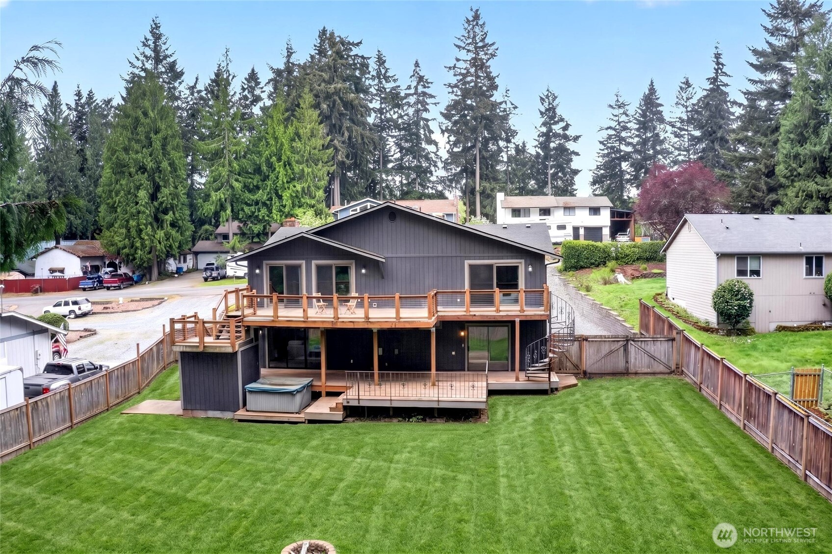 4815 West Tapps Dr East Lake Tapps WA 98391