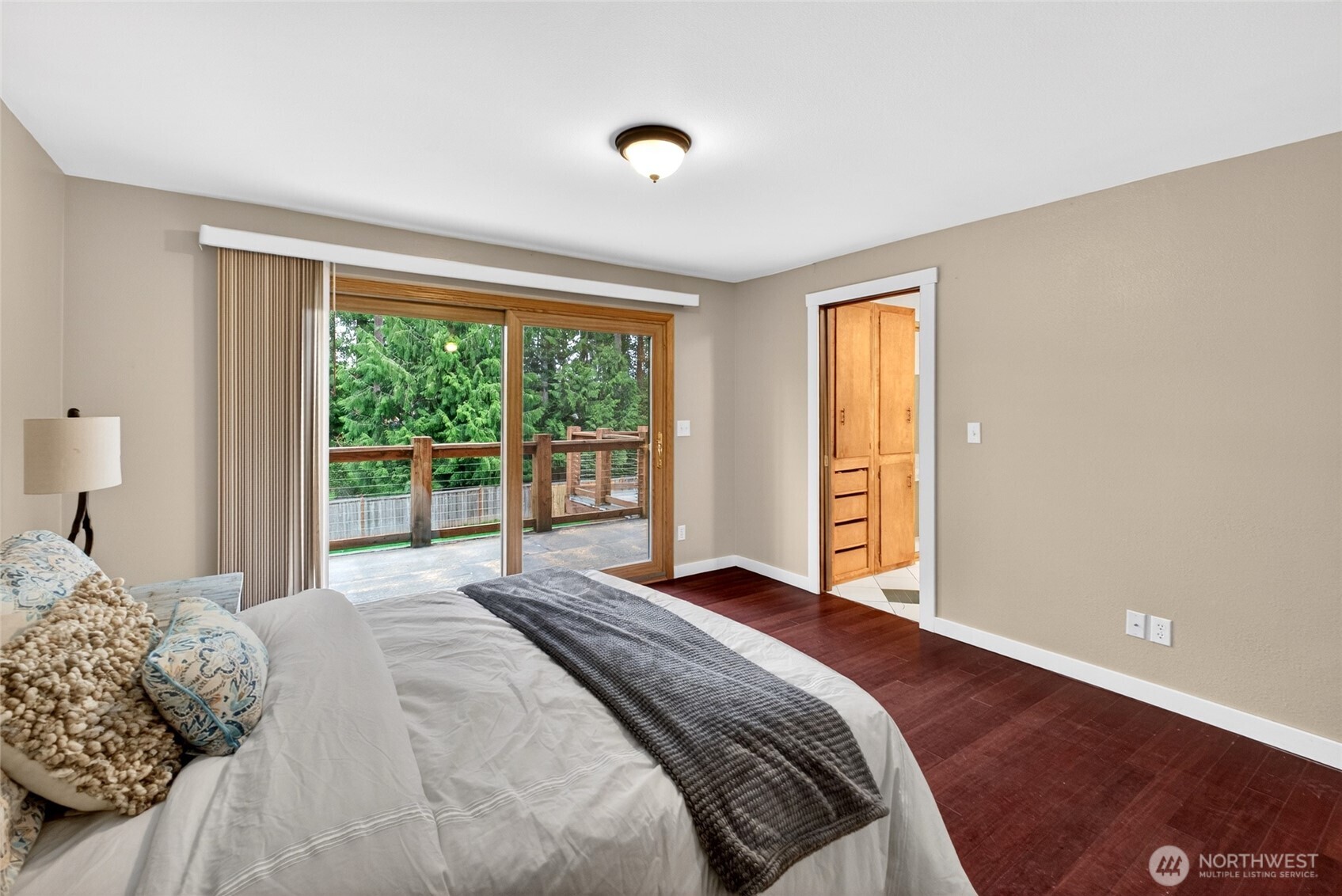 4815 West Tapps Dr East Lake Tapps WA 98391