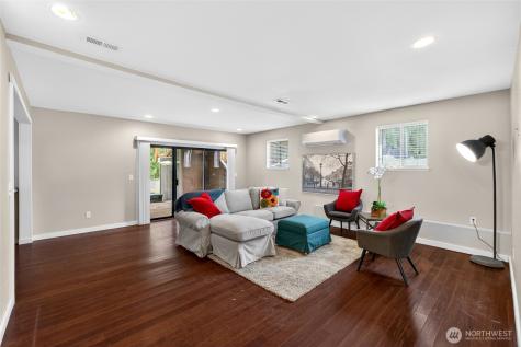 4815 West Tapps Dr East Lake Tapps WA 98391