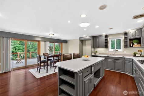 4815 West Tapps Dr East Lake Tapps WA 98391