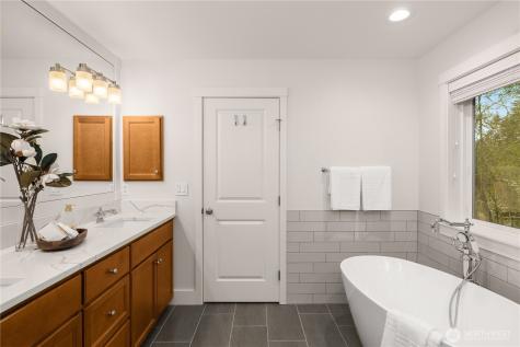 10608 106th Place NE Kirkland WA 98033