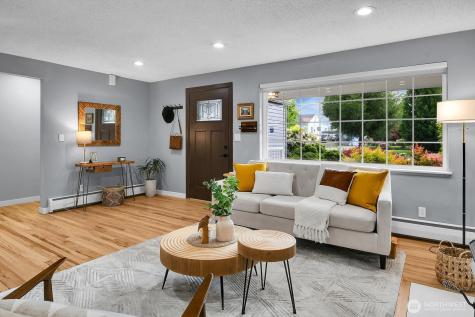 8627 34th Avenue SW Seattle WA 98126