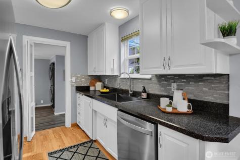 8627 34th Avenue SW Seattle WA 98126