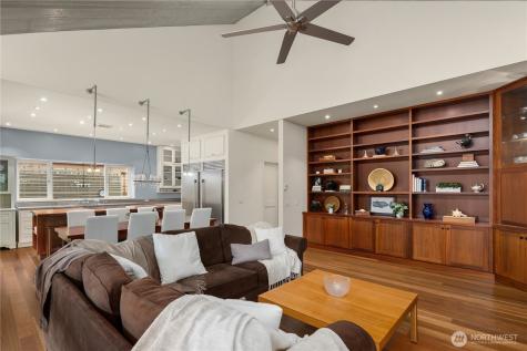 4712 SW Brace Point Drive Seattle WA 98136