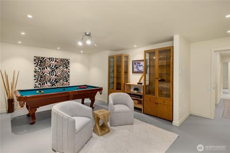 4712 SW Brace Point Drive Seattle WA 98136